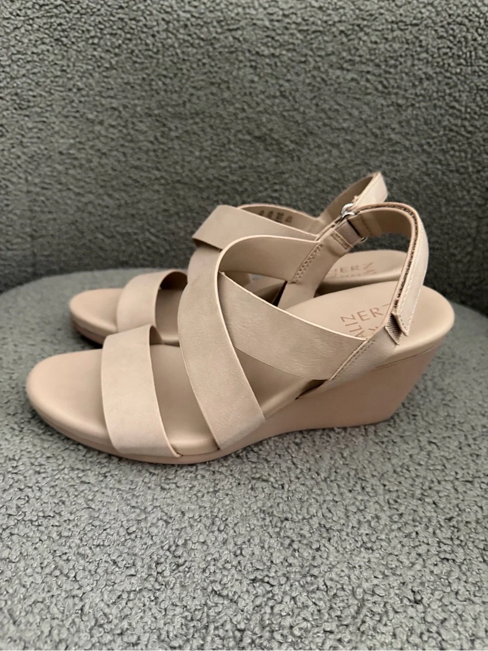 Naturalizer Women's Palmer Wedge Sandal in Nude Beige